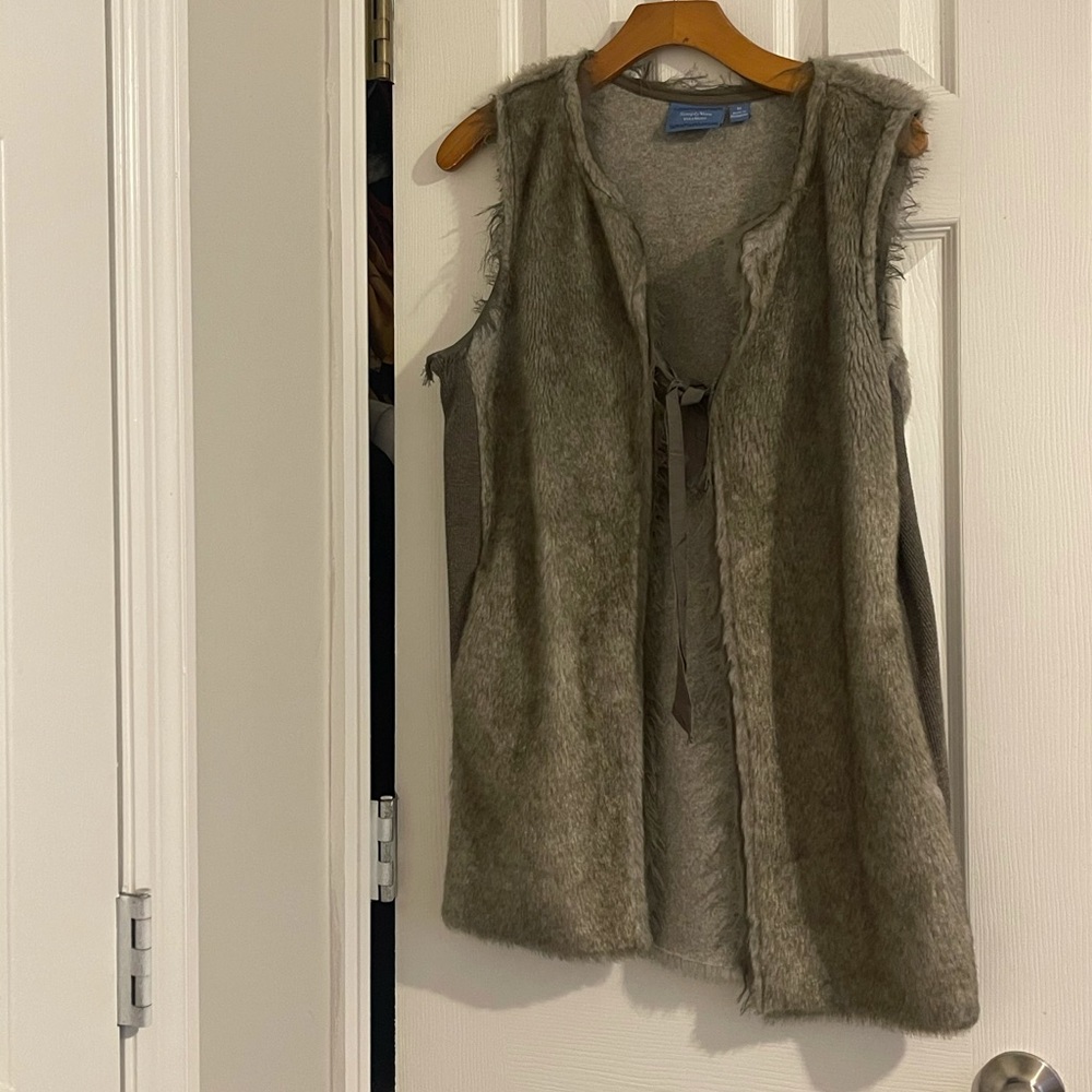 Simply Vera Wang Faux Fur Tie front vest